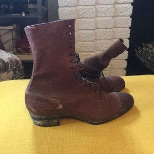 Antique lace up Boots